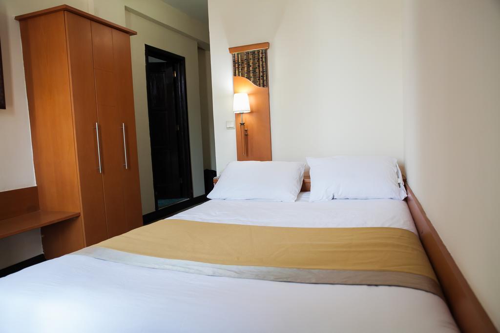 Gorillas City Centre Hotel Kigali Zewnętrze zdjęcie