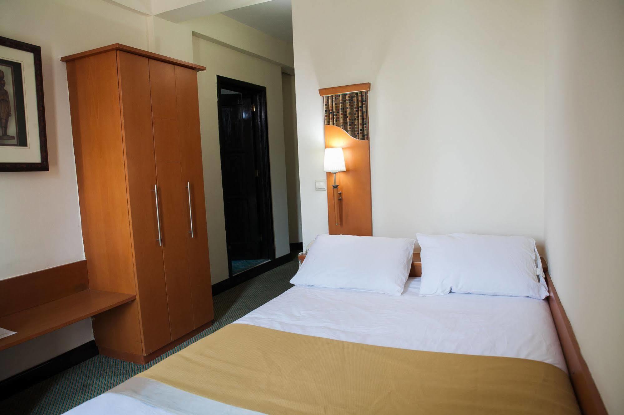 Gorillas City Centre Hotel Kigali Zewnętrze zdjęcie