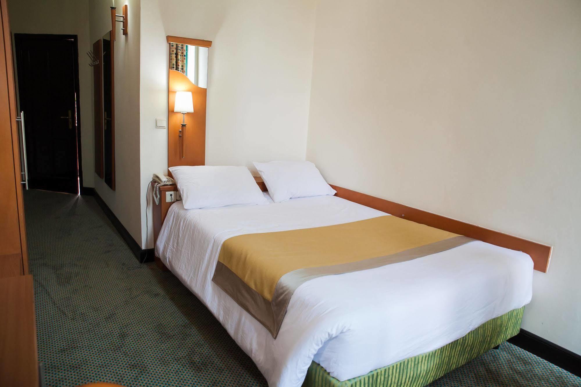 Gorillas City Centre Hotel Kigali Zewnętrze zdjęcie